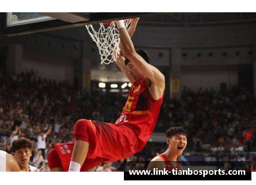 天博体育周琦飞扬NBA舞台：华丽扣篮的中国巨人